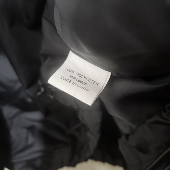 Vintage Raiders Sports Illistrated Windbreaker Men's Black and Gray Jacket - Picture 6 of 8